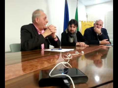 Tour zone terremotate Emilia. Mirandola: incontro col sindaco