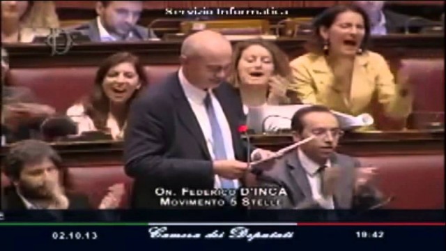 Federico D’incà legge alla Camera il messaggio di Salvo a Letta!